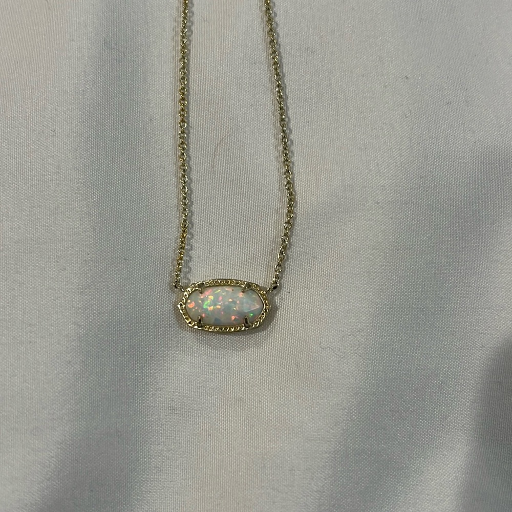 Kendra Scott Elisa necklace